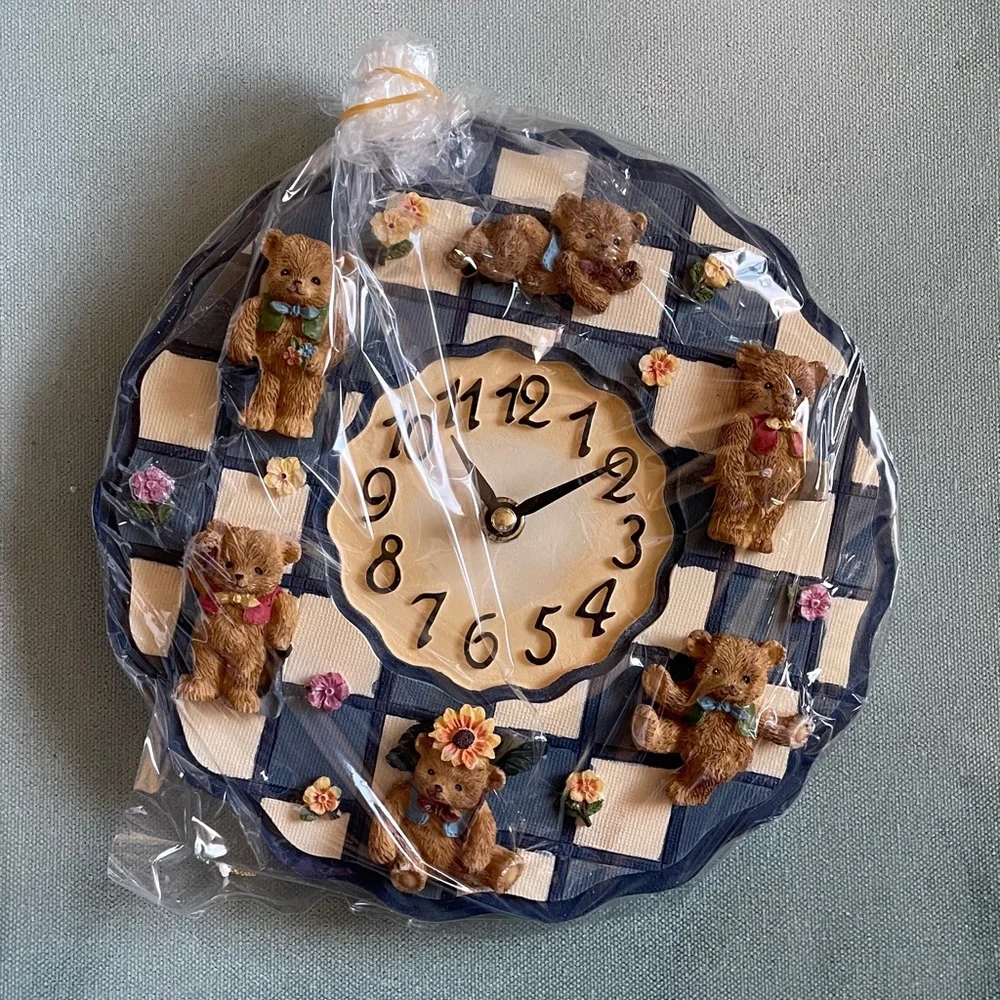 Vintage Teddy Bear Wall Clock